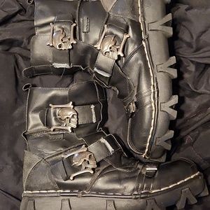 Skull Boots